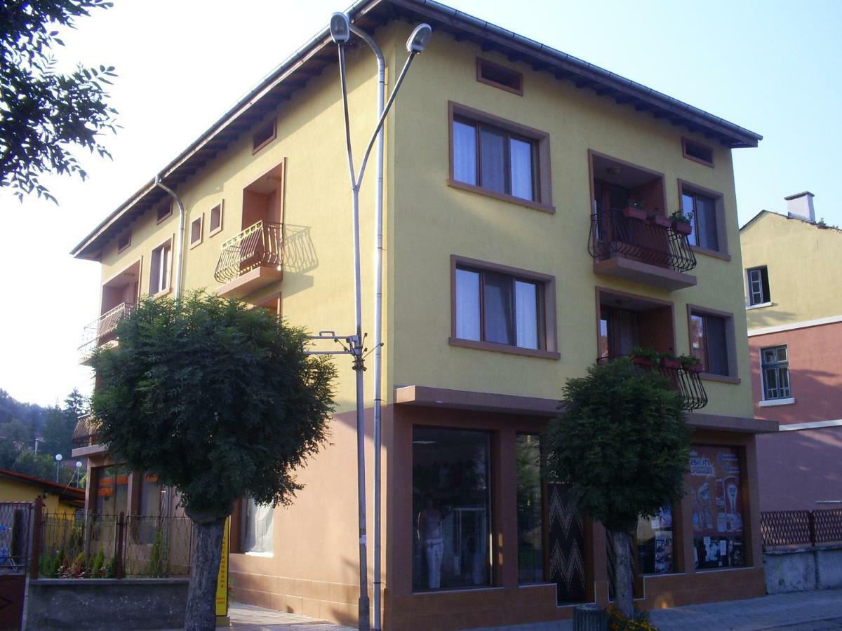 Къща За Гости Фантазия Trjavna Exteriér fotografie